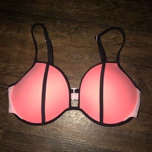 34DD Victoria Secret Swimsuit Top